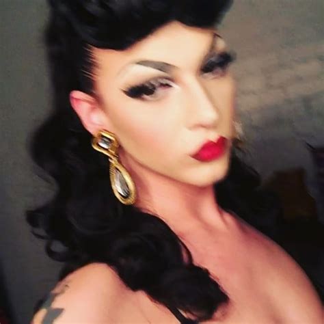 Ethan needs to see Violet Chachki’s waist : r/h3h3productions